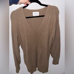 Aritzia Wilfred Sweater